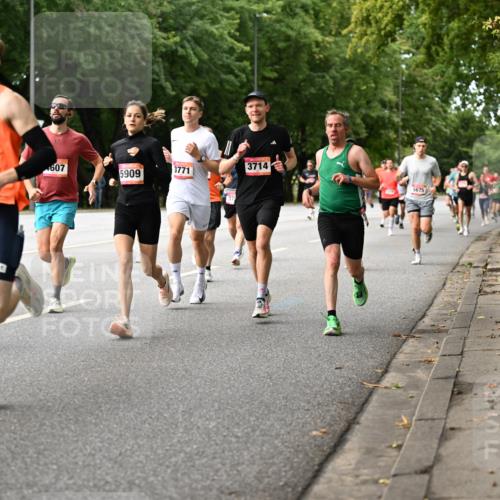 06.09.2026 - CURREX Alsterlauf Dr. Thomas Lammeyer http://msf.ph/oto/10113884 06.09.2026 09:06:16 Laufen 4068, 607, 2937, 5909, 3771, 3714 meine-sportfotos.de