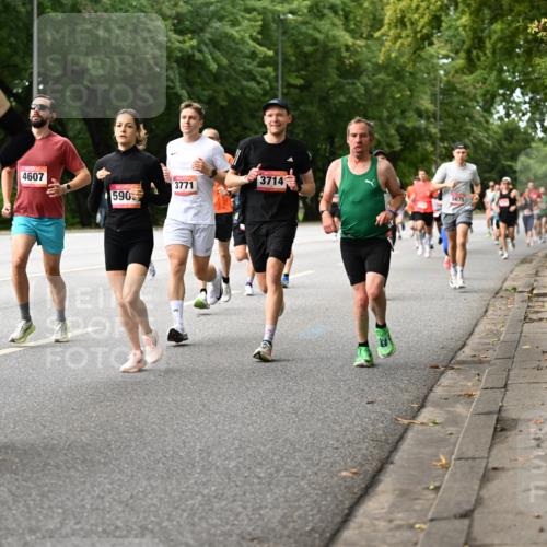 06.09.2026 - CURREX Alsterlauf Dr. Thomas Lammeyer http://msf.ph/oto/10113885 06.09.2026 09:06:16 Laufen 29, 647, 4068, 4607, 3714, 3771, 590, 5675 meine-sportfotos.de
