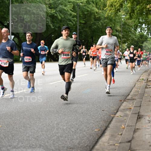 06.09.2026 - CURREX Alsterlauf Dr. Thomas Lammeyer http://msf.ph/oto/10113899 06.09.2026 09:06:18 Laufen 21, 3753, 3238, 2610, 2406, 5675 meine-sportfotos.de