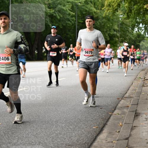 06.09.2026 - CURREX Alsterlauf Dr. Thomas Lammeyer http://msf.ph/oto/10113906 06.09.2026 09:06:19 Laufen 3238, 2406, 2245, 5675 meine-sportfotos.de