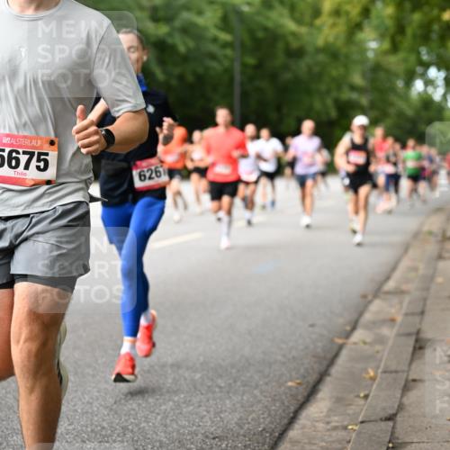 06.09.2026 - CURREX Alsterlauf Dr. Thomas Lammeyer http://msf.ph/oto/10113914 06.09.2026 09:06:20 Laufen 5675, 626 meine-sportfotos.de