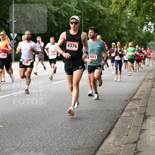 06.09.2026 - CURREX Alsterlauf Dr. Thomas Lammeyer http://msf.ph/oto/10113931 06.09.2026 09:06:23 Laufen 110, 8036, 5034, 6376, 5511 meine-sportfotos.de