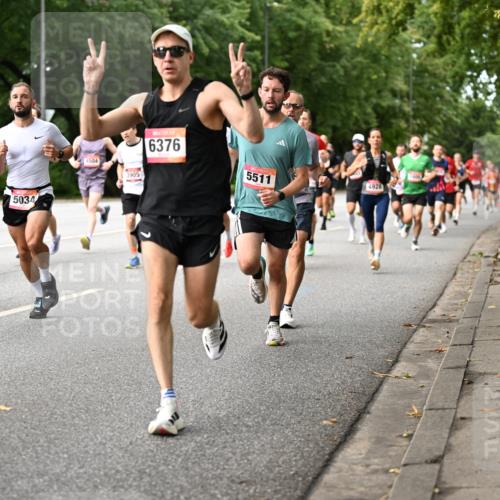 06.09.2026 - CURREX Alsterlauf Dr. Thomas Lammeyer http://msf.ph/oto/10113933 06.09.2026 09:06:23 Laufen 3110, 8036, 5034, 4504, 1905, 6376, 5511, 4928 meine-sportfotos.de