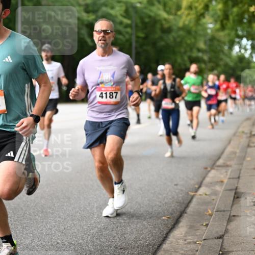 06.09.2026 - CURREX Alsterlauf Dr. Thomas Lammeyer http://msf.ph/oto/10113940 06.09.2026 09:06:24 Laufen 5511, 4187 meine-sportfotos.de