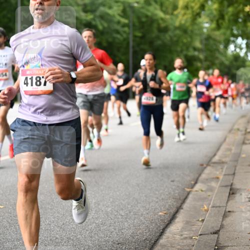 06.09.2026 - CURREX Alsterlauf Dr. Thomas Lammeyer http://msf.ph/oto/10113944 06.09.2026 09:06:25 Laufen 4854, 4187 meine-sportfotos.de