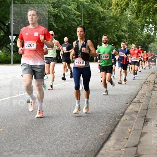 06.09.2026 - CURREX Alsterlauf Dr. Thomas Lammeyer http://msf.ph/oto/10113947 06.09.2026 09:06:25 Laufen 3201, 3404, 4928, 5805, 3615, 3366 meine-sportfotos.de