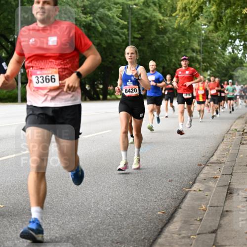 06.09.2026 - CURREX Alsterlauf Dr. Thomas Lammeyer http://msf.ph/oto/10113977 06.09.2026 09:06:30 Laufen 3366, 6420, 8316 meine-sportfotos.de