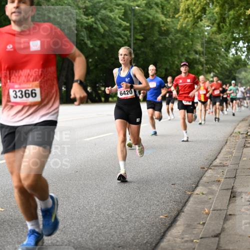 06.09.2026 - CURREX Alsterlauf Dr. Thomas Lammeyer http://msf.ph/oto/10113978 06.09.2026 09:06:30 Laufen 89, 3366, 6420, 8376 meine-sportfotos.de