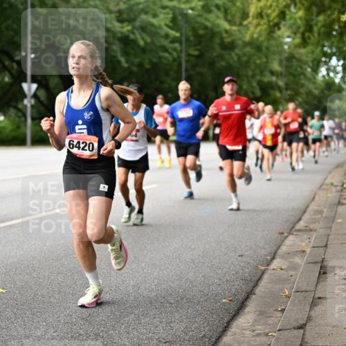06.09.2026 - CURREX Alsterlauf Dr. Thomas Lammeyer http://msf.ph/oto/10113984 06.09.2026 09:06:31 Laufen 6476, 6420 meine-sportfotos.de