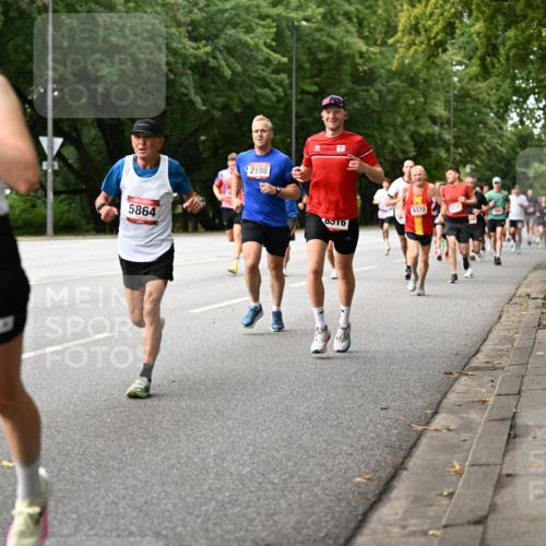 06.09.2026 - CURREX Alsterlauf Dr. Thomas Lammeyer http://msf.ph/oto/10113987 06.09.2026 09:06:31 Laufen 6420, 5864, 2198, 4372, 431, 0316 meine-sportfotos.de