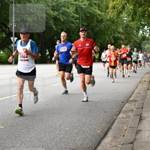 06.09.2026 - CURREX Alsterlauf Dr. Thomas Lammeyer http://msf.ph/oto/10113989 06.09.2026 09:06:31 Laufen 5864, 2198, 4372 meine-sportfotos.de