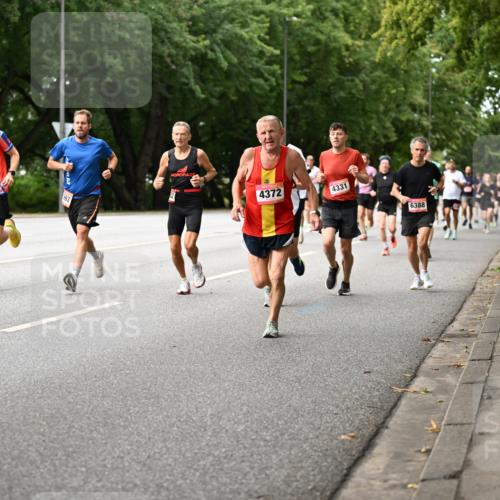 06.09.2026 - CURREX Alsterlauf Dr. Thomas Lammeyer http://msf.ph/oto/10114004 06.09.2026 09:06:34 Laufen 4671, 63, 4372, 4331, 6388 meine-sportfotos.de