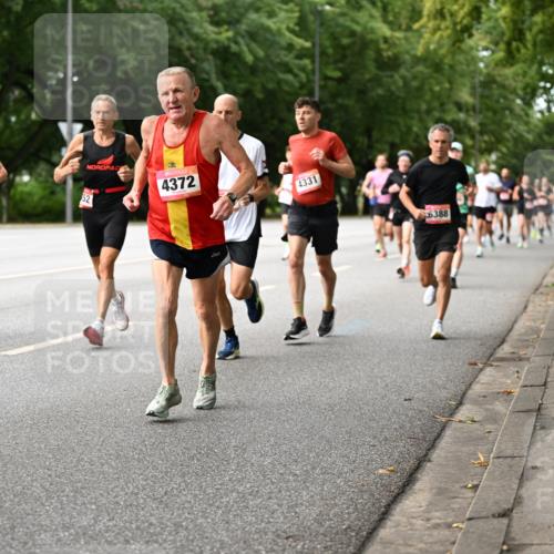 06.09.2026 - CURREX Alsterlauf Dr. Thomas Lammeyer http://msf.ph/oto/10114010 06.09.2026 09:06:34 Laufen 63, 52, 4372, 4331, 6388 meine-sportfotos.de