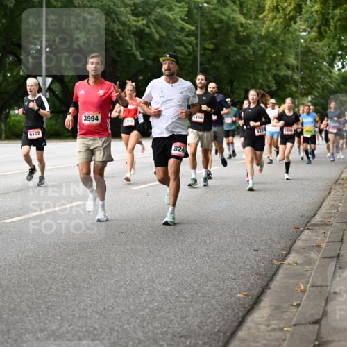 06.09.2026 - CURREX Alsterlauf Dr. Thomas Lammeyer http://msf.ph/oto/10114049 06.09.2026 09:06:40 Laufen 6221, 6102, 3994, 6109, 8249, 6450, 8233, 2498 meine-sportfotos.de