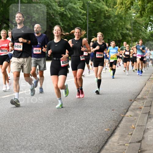 06.09.2026 - CURREX Alsterlauf Dr. Thomas Lammeyer http://msf.ph/oto/10114063 06.09.2026 09:06:42 Laufen 6450, 5874, 4016, 6109, 58, 8233, 2498 meine-sportfotos.de