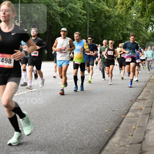 06.09.2026 - CURREX Alsterlauf Dr. Thomas Lammeyer http://msf.ph/oto/10114076 06.09.2026 09:06:44 Laufen 2498, 3, 133, 6486, 289, 38, 8216, 6060, 4838, 5537 meine-sportfotos.de