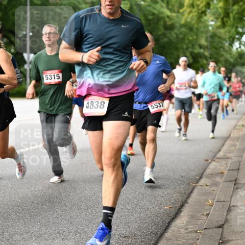 06.09.2026 - CURREX Alsterlauf Dr. Thomas Lammeyer http://msf.ph/oto/10114094 06.09.2026 09:06:47 Laufen 0, 2112, 8216, 5315, 4838, 5537 meine-sportfotos.de