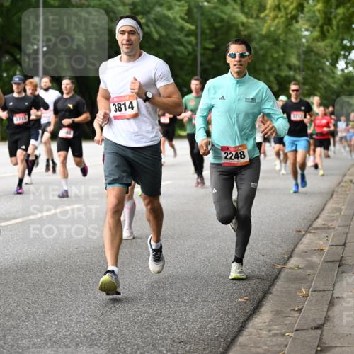 06.09.2026 - CURREX Alsterlauf Dr. Thomas Lammeyer http://msf.ph/oto/10114108 06.09.2026 09:06:49 Laufen 3715, 3671, 3814, 2248, 3717 meine-sportfotos.de