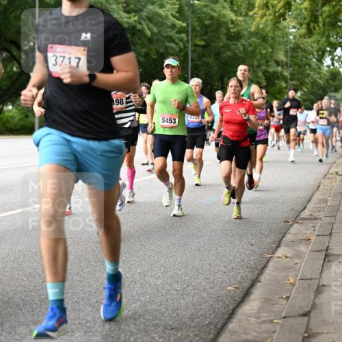 06.09.2026 - CURREX Alsterlauf Dr. Thomas Lammeyer http://msf.ph/oto/10114128 06.09.2026 09:06:52 Laufen 3702, 3717, 898, 5453, 6201 meine-sportfotos.de