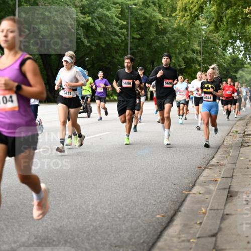 06.09.2026 - CURREX Alsterlauf Dr. Thomas Lammeyer http://msf.ph/oto/10114148 06.09.2026 09:06:55 Laufen 5219, 8228, 2411, 104, 5699, 5697, 5341 meine-sportfotos.de