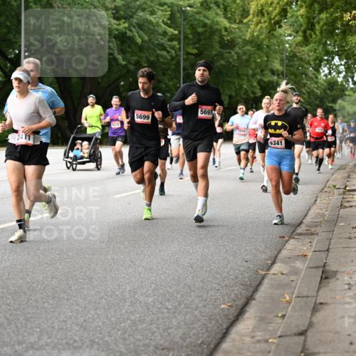 06.09.2026 - CURREX Alsterlauf Dr. Thomas Lammeyer http://msf.ph/oto/10114152 06.09.2026 09:06:56 Laufen 6113, 2411, 8228, 5699, 5697, 3956, 5341 meine-sportfotos.de