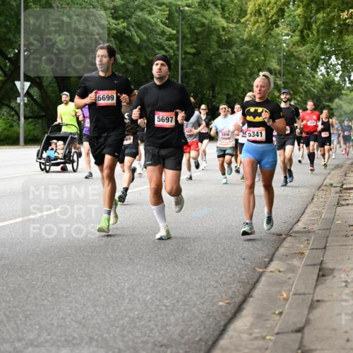 06.09.2026 - CURREX Alsterlauf Dr. Thomas Lammeyer http://msf.ph/oto/10114156 06.09.2026 09:06:57 Laufen 2411, 5699, 569, 5697, 622, 3956, 55341, 5846 meine-sportfotos.de