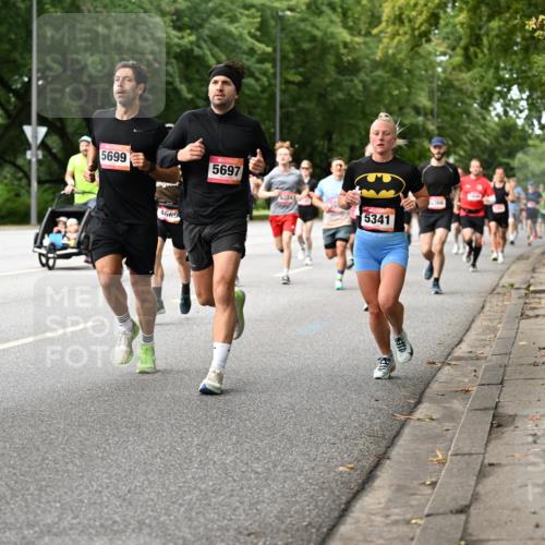 06.09.2026 - CURREX Alsterlauf Dr. Thomas Lammeyer http://msf.ph/oto/10114158 06.09.2026 09:06:57 Laufen 5699, 5697, 4669, 224, 5341, 6366 meine-sportfotos.de