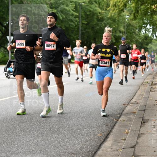 06.09.2026 - CURREX Alsterlauf Dr. Thomas Lammeyer http://msf.ph/oto/10114159 06.09.2026 09:06:57 Laufen 5699, 5697, 46, 5341 meine-sportfotos.de