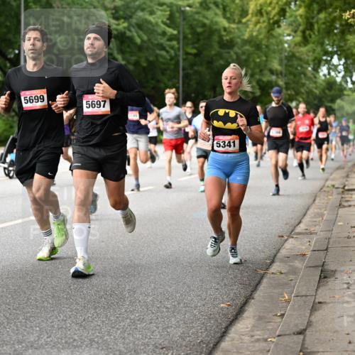 06.09.2026 - CURREX Alsterlauf Dr. Thomas Lammeyer http://msf.ph/oto/10114160 06.09.2026 09:06:57 Laufen 5699, 5697, 149, 5341 meine-sportfotos.de