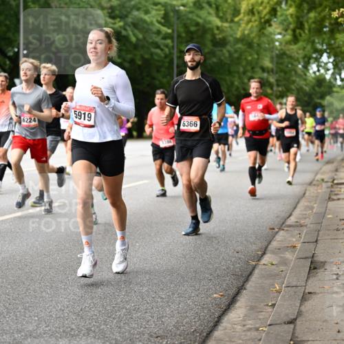 06.09.2026 - CURREX Alsterlauf Dr. Thomas Lammeyer http://msf.ph/oto/10114173 06.09.2026 09:06:59 Laufen 3145, 6224, 5919, 6366 meine-sportfotos.de