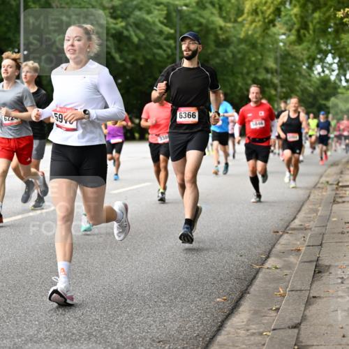 06.09.2026 - CURREX Alsterlauf Dr. Thomas Lammeyer http://msf.ph/oto/10114174 06.09.2026 09:06:59 Laufen 149, 622, 59, 338, 6366, 5846, 3064 meine-sportfotos.de