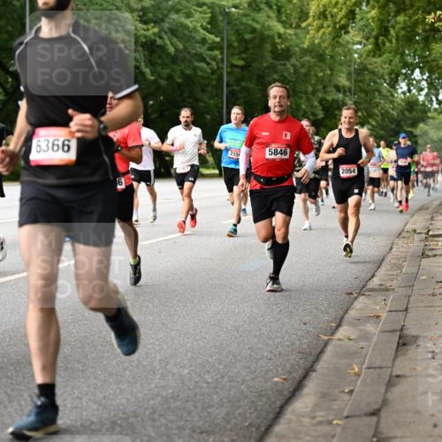 06.09.2026 - CURREX Alsterlauf Dr. Thomas Lammeyer http://msf.ph/oto/10114181 06.09.2026 09:07:01 Laufen 958, 3182, 6366, 255, 563, 6, 5846, 2054 meine-sportfotos.de