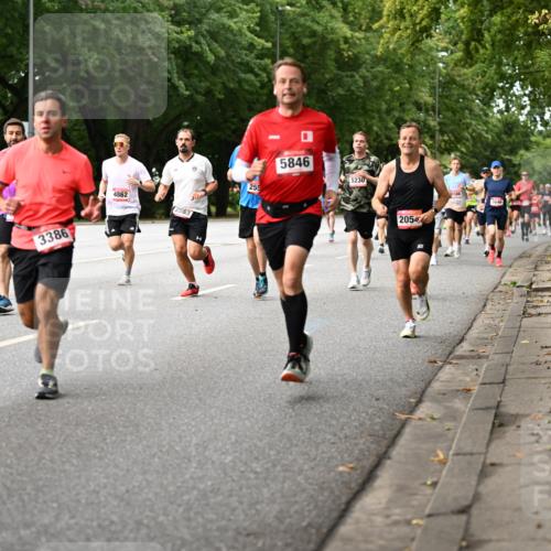 06.09.2026 - CURREX Alsterlauf Dr. Thomas Lammeyer http://msf.ph/oto/10114185 06.09.2026 09:07:01 Laufen 3386, 4862, 2563, 255, 5846, 5230, 2054 meine-sportfotos.de