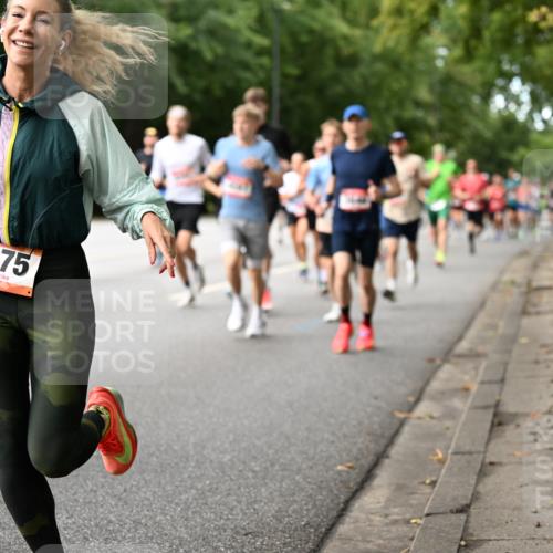 06.09.2026 - CURREX Alsterlauf Dr. Thomas Lammeyer http://msf.ph/oto/10114210 06.09.2026 09:07:05 Laufen 52, 2275 meine-sportfotos.de