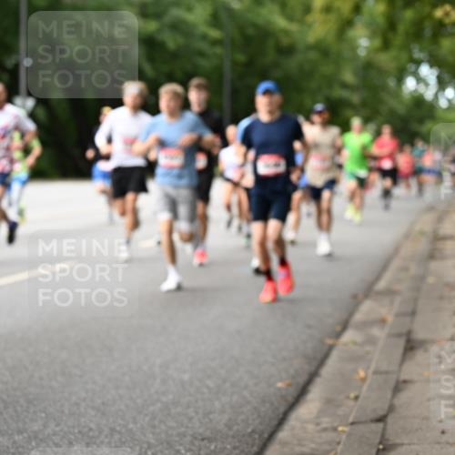 06.09.2026 - CURREX Alsterlauf Dr. Thomas Lammeyer http://msf.ph/oto/10114212 06.09.2026 09:07:05 Laufen 5 meine-sportfotos.de