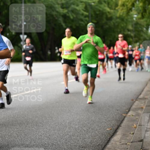 06.09.2026 - CURREX Alsterlauf Dr. Thomas Lammeyer http://msf.ph/oto/10114233 06.09.2026 09:07:09 Laufen 5402 meine-sportfotos.de