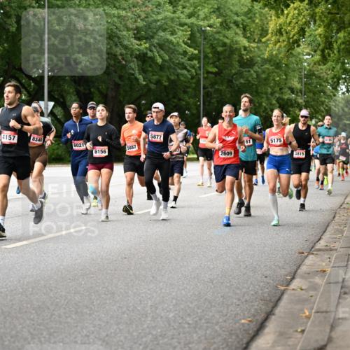 06.09.2026 - CURREX Alsterlauf Dr. Thomas Lammeyer http://msf.ph/oto/10114261 06.09.2026 09:07:13 Laufen 6401, 731, 4157, 8340, 5877, 4183, 6021, 5887, 5378, 6156, 2609, 61, 5175, 3815, 6186 meine-sportfotos.de