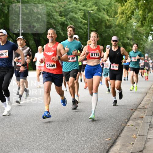 06.09.2026 - CURREX Alsterlauf Dr. Thomas Lammeyer http://msf.ph/oto/10114273 06.09.2026 09:07:15 Laufen 3226, 5887, 5877, 6161, 290, 2609, 5175, 378, 3815, 6186 meine-sportfotos.de