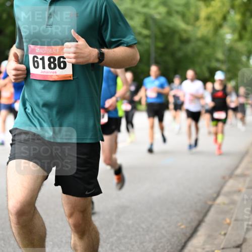 06.09.2026 - CURREX Alsterlauf Dr. Thomas Lammeyer http://msf.ph/oto/10114297 06.09.2026 09:07:19 Laufen 6186 meine-sportfotos.de