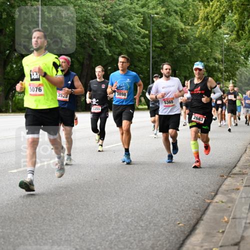 06.09.2026 - CURREX Alsterlauf Dr. Thomas Lammeyer http://msf.ph/oto/10114303 06.09.2026 09:07:20 Laufen 1, 1, 5076, 3523, 3355, 3898, 5365, 2683 meine-sportfotos.de