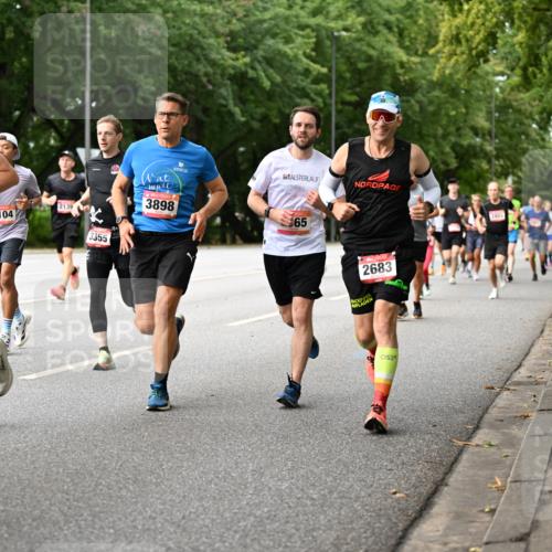 06.09.2026 - CURREX Alsterlauf Dr. Thomas Lammeyer http://msf.ph/oto/10114310 06.09.2026 09:07:20 Laufen 352, 104, 2139, 3355, 3898, 65, 2683, 1 meine-sportfotos.de