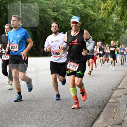 06.09.2026 - CURREX Alsterlauf Dr. Thomas Lammeyer http://msf.ph/oto/10114312 06.09.2026 09:07:21 Laufen 2104, 3355, 3898, 5365, 2683, 1 meine-sportfotos.de