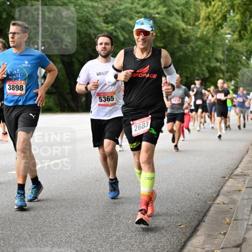 06.09.2026 - CURREX Alsterlauf Dr. Thomas Lammeyer http://msf.ph/oto/10114313 06.09.2026 09:07:21 Laufen 2104, 3355, 3898, 5365, 2683, 1, 5316 meine-sportfotos.de