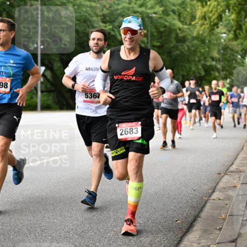 06.09.2026 - CURREX Alsterlauf Dr. Thomas Lammeyer http://msf.ph/oto/10114314 06.09.2026 09:07:21 Laufen 2104, 3355, 3898, 10, 5367, 2683, 1 meine-sportfotos.de