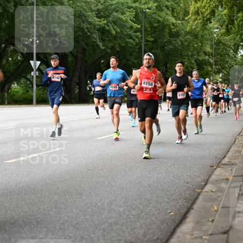 06.09.2026 - CURREX Alsterlauf Dr. Thomas Lammeyer http://msf.ph/oto/10114373 06.09.2026 09:07:30 Laufen 4142, 5245, 4877, 5309, 034, 8158, 8157 meine-sportfotos.de