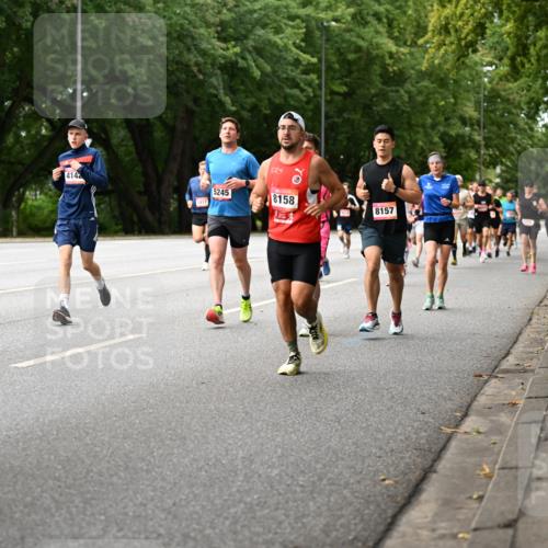 06.09.2026 - CURREX Alsterlauf Dr. Thomas Lammeyer http://msf.ph/oto/10114376 06.09.2026 09:07:30 Laufen 4142, 2111, 5245, 8158, 8157 meine-sportfotos.de