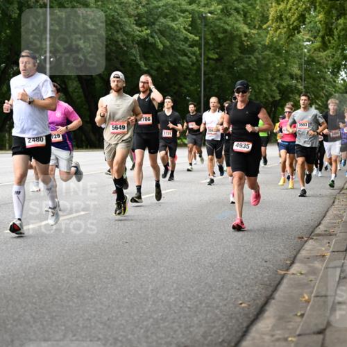06.09.2026 - CURREX Alsterlauf Dr. Thomas Lammeyer http://msf.ph/oto/10114409 06.09.2026 09:07:35 Laufen 3700, 2480, 729, 5649, 786, 8193, 300, 5731, 4935, 3503, 3008, 5286 meine-sportfotos.de