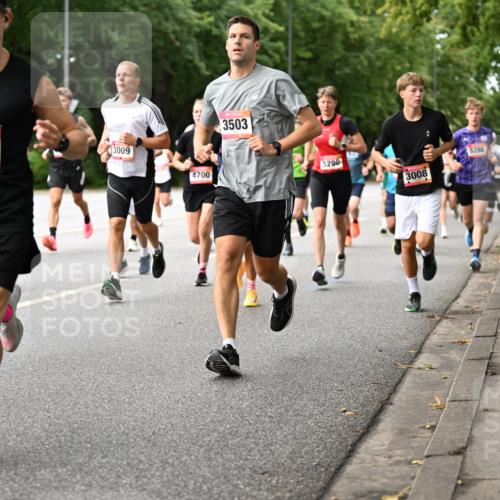 06.09.2026 - CURREX Alsterlauf Dr. Thomas Lammeyer http://msf.ph/oto/10114421 06.09.2026 09:07:38 Laufen 2007, 3009, 4700, 3503, 5280, 3008, 3286 meine-sportfotos.de