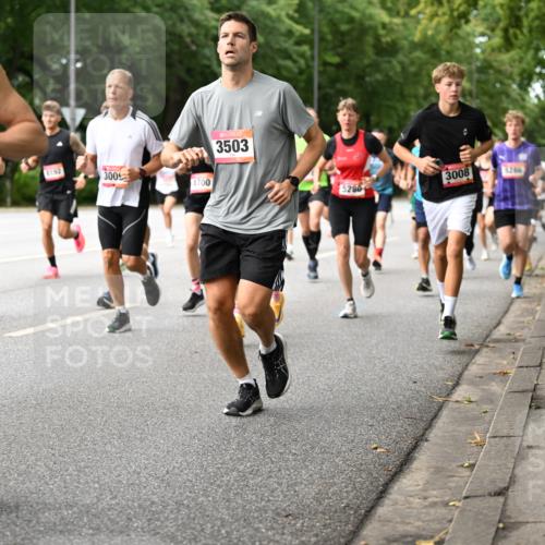 06.09.2026 - CURREX Alsterlauf Dr. Thomas Lammeyer http://msf.ph/oto/10114422 06.09.2026 09:07:38 Laufen 2007, 3009, 4700, 3503, 3008, 5286, 5280 meine-sportfotos.de