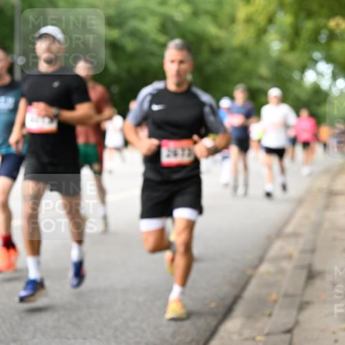 06.09.2026 - CURREX Alsterlauf Dr. Thomas Lammeyer http://msf.ph/oto/10114440 06.09.2026 09:07:42 Laufen  meine-sportfotos.de
